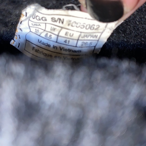 UGG 1005062 Black Bailey Bow Sheepskin Boots Women’s 10 - Picture 10 of 10